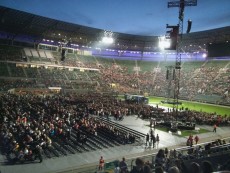 Stadion wrocławski i 30 tys widzów